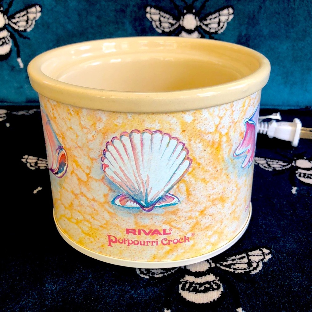 Vintage Rival mini potpourri crock pot